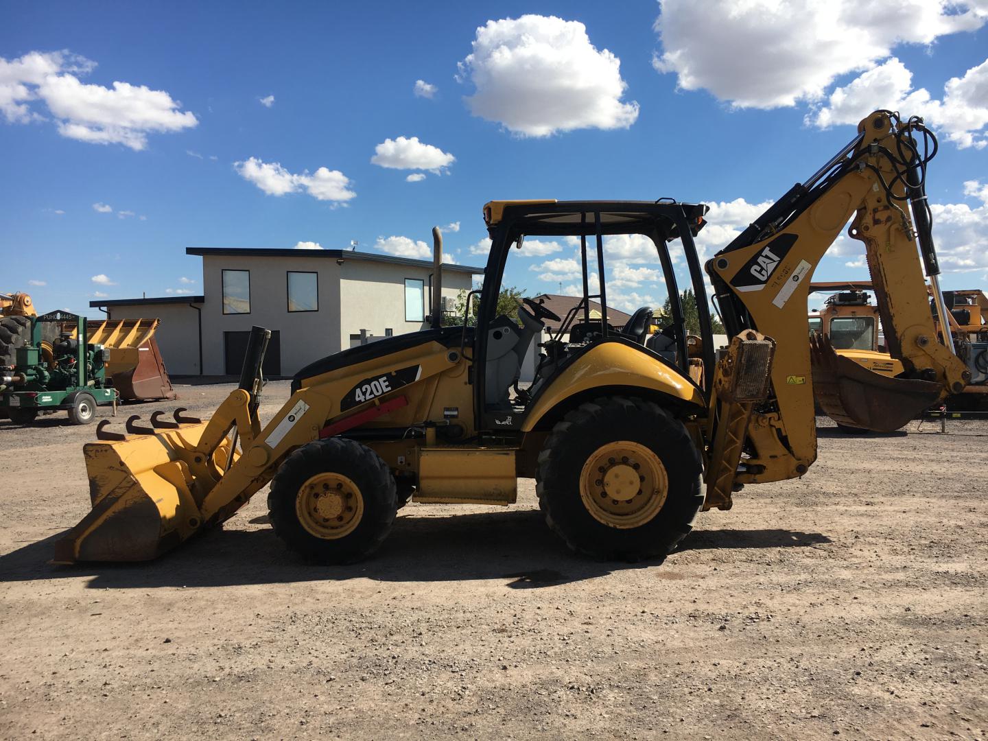 ./imagenes/INVOICE/2019/16022/retroexcavdora cat_420e (25).JPG